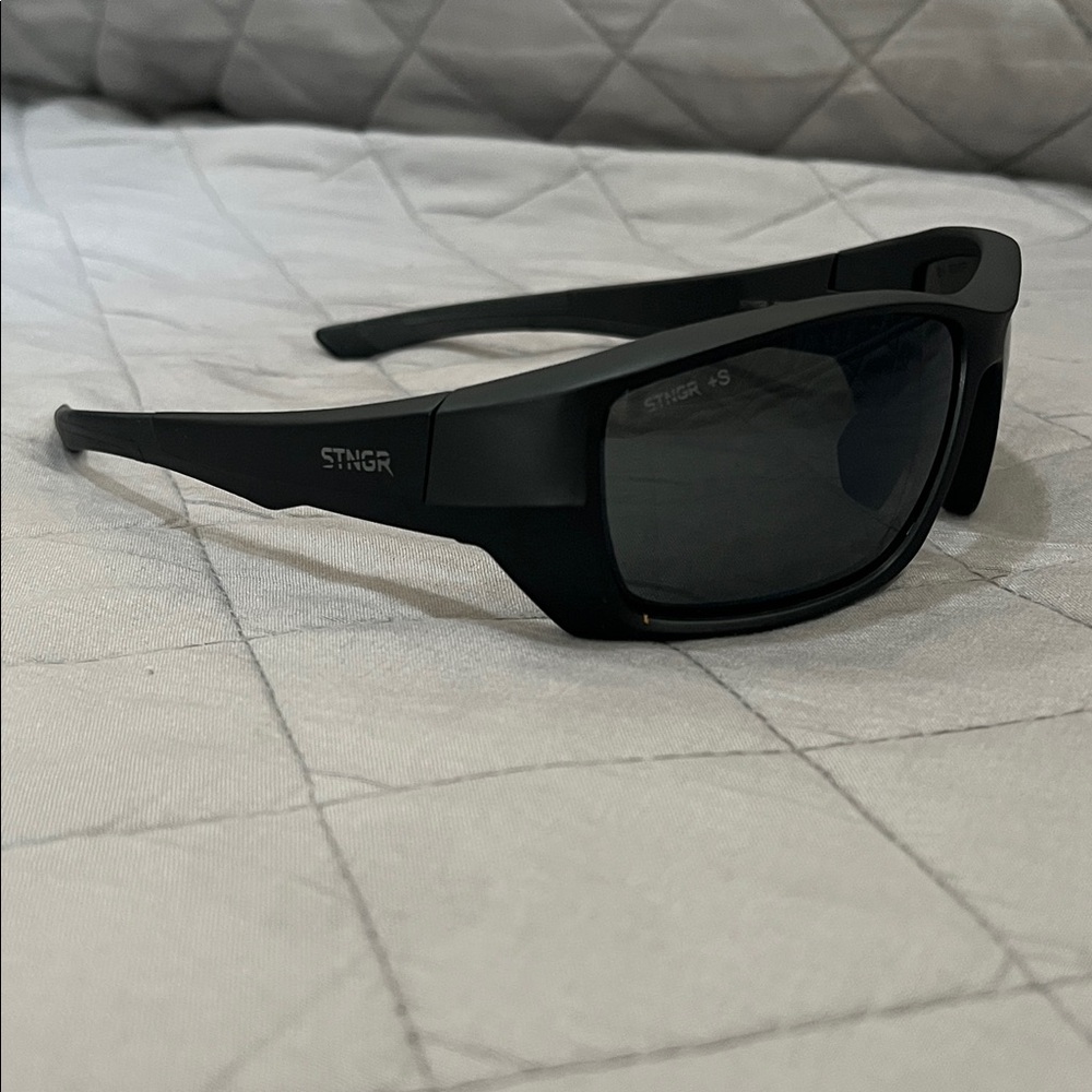 Black Men's Wraparound Sunglasses